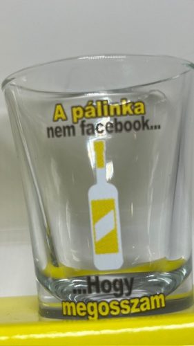 Vicces pálinkás pohárszett 6db-os 35ml "Rövid és ütős"
