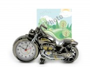 Ébresztőóra motor fényképtartóval 21x12cm